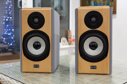 Revolver R33 Bookshelf Speakers