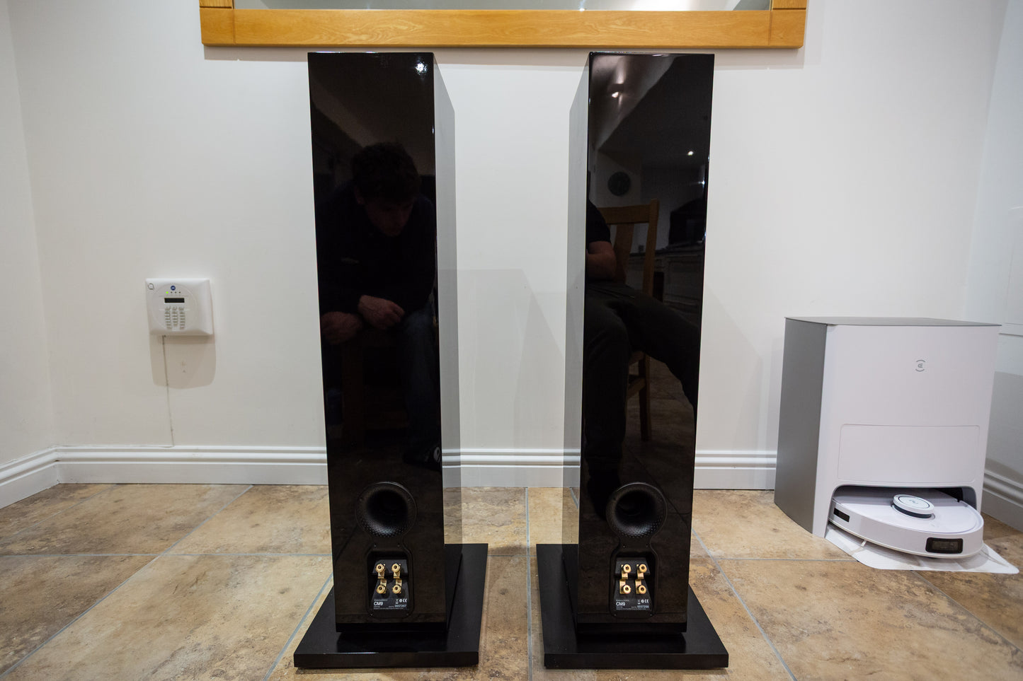 Beautiful Bowers & Wilkins CM9 Floorstanding Speakers – Piano Black (B&W)