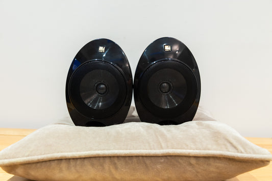 KEF 2001.3 Wall Mounted Satellite Speakers – Gloss Black